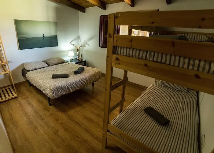 Surf House Hostel Callao Salvaje