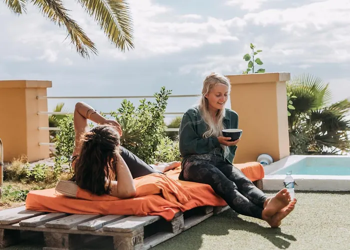 Surf House * カジャオ・サルバヘ