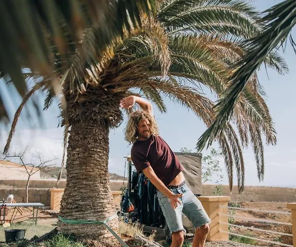 Surf House ホステル *