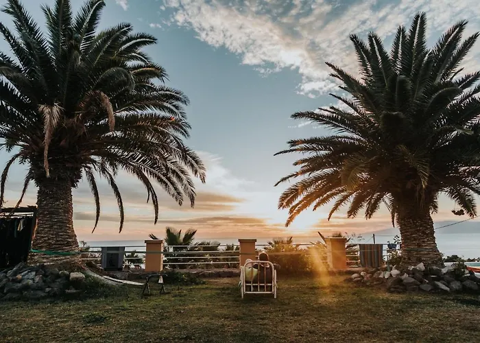 Surf House * カジャオ・サルバヘ