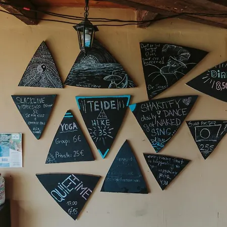 Surf House Хостел Кальяо-Сальвахе