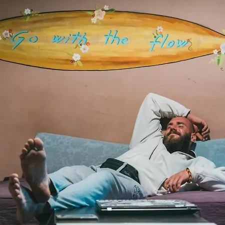 Хостел Surf House *